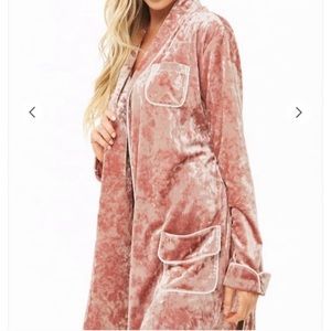 Pink crushed velvet robe with white piping